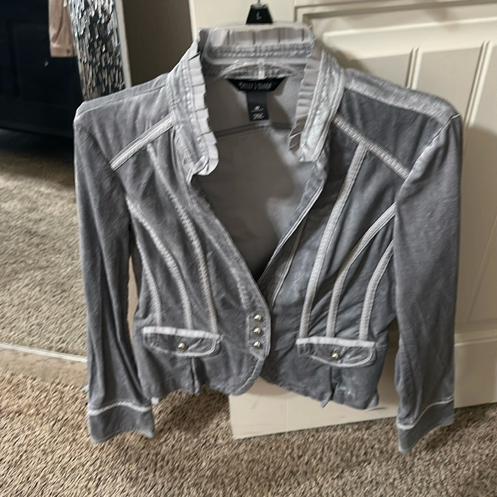 Velvet blazer with silver buttons